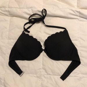 Black H&M swimsuit top